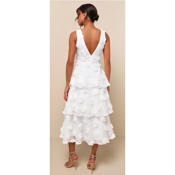 Lulus White Sleeveless Tiered Exceptional Entrance Rosette Midi Dress Size M - Picture 9 of 9